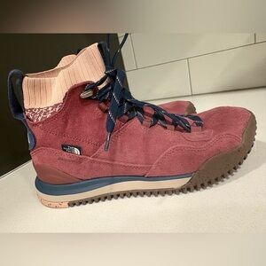 The North Face Women's Back To Berkeley Waterproof Boots | Size 7.5